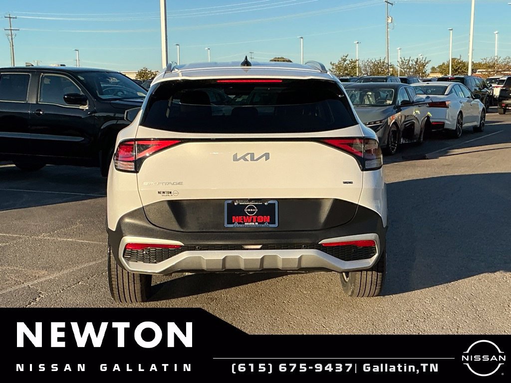 Used 2025 Kia Sportage EX AWD/4WD image 5