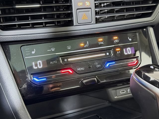 New 2026 Volkswagen Jetta SE FWD image 17