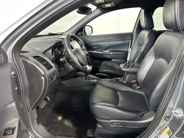 Used 2024 Mitsubishi Outlander Sport SEL image 11