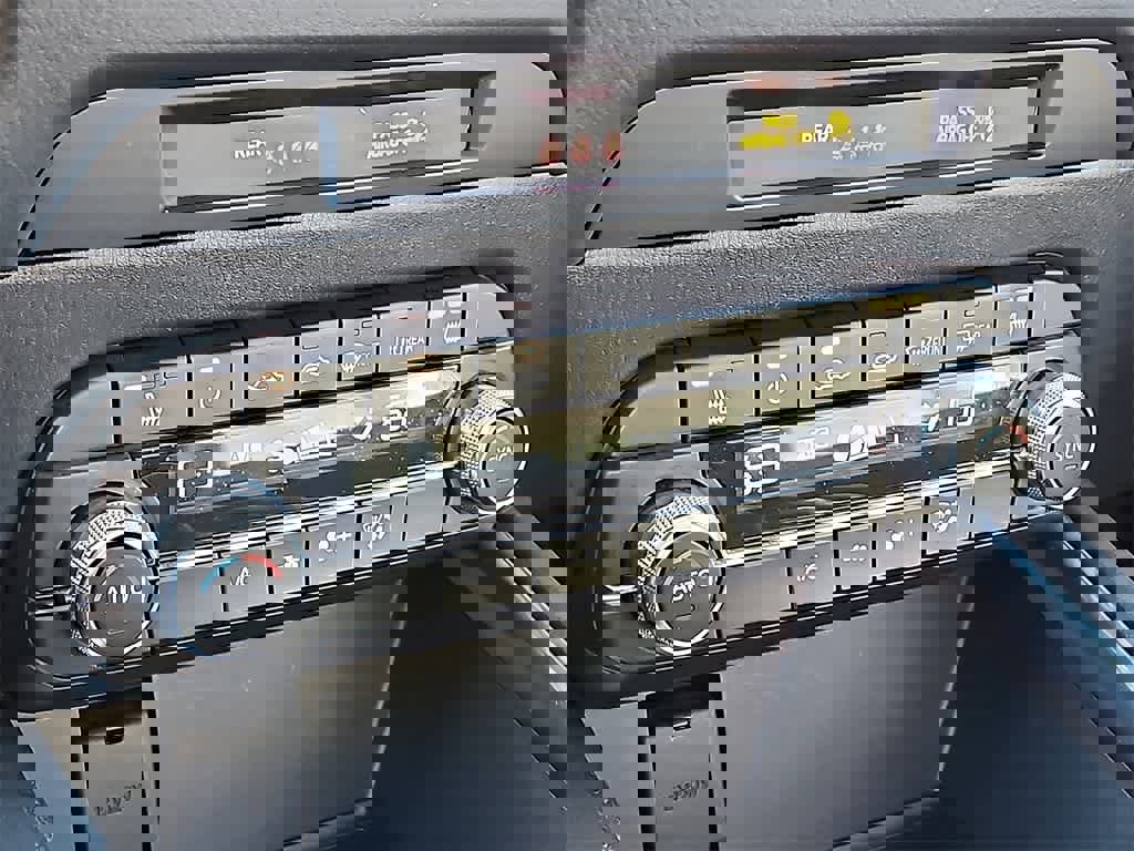 Used 2024 MAZDA CX-5 Carbon Edition image 15