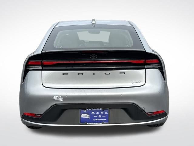 Used 2024 Toyota Prius Limited image 4
