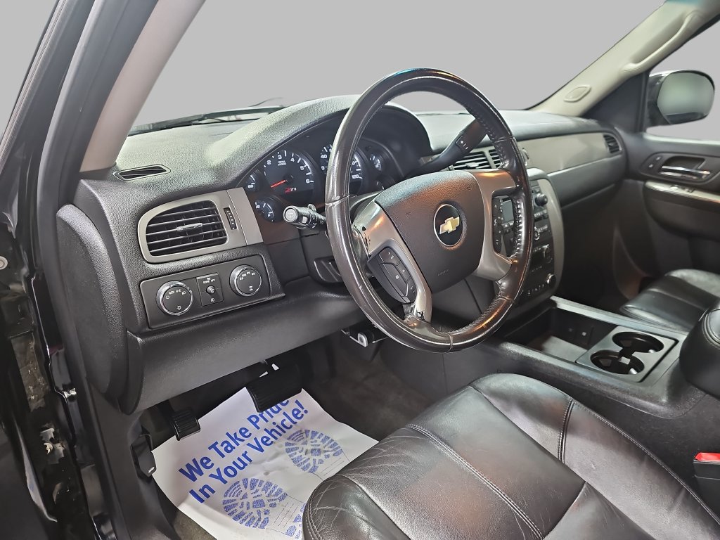 Used 2010 Chevrolet Suburban LT AWD/4WD image 22