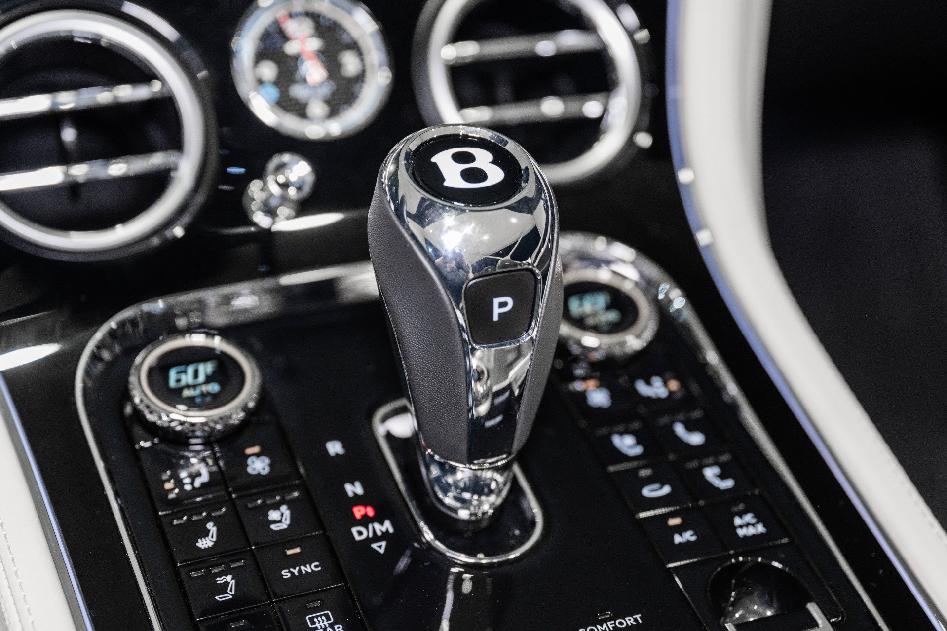 New 2026 Bentley Continental GTC AWD/4WD image 40