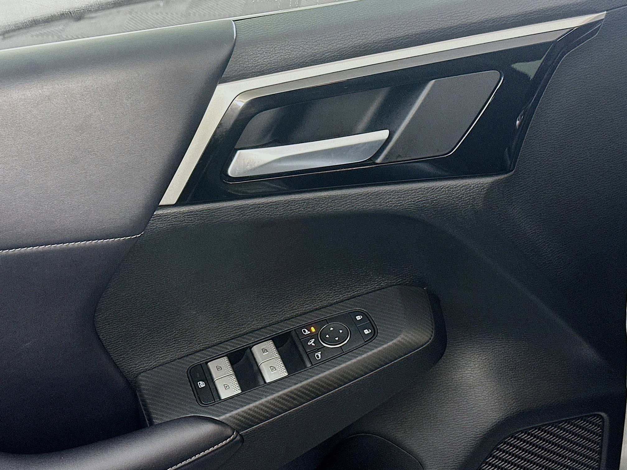 Used 2024 Mitsubishi Outlander SE FWD image 15