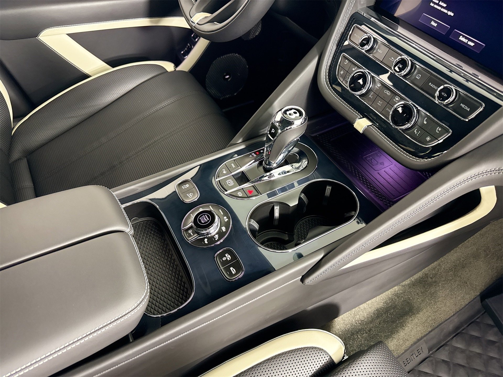 Used 2023 Bentley Bentayga Speed image 27
