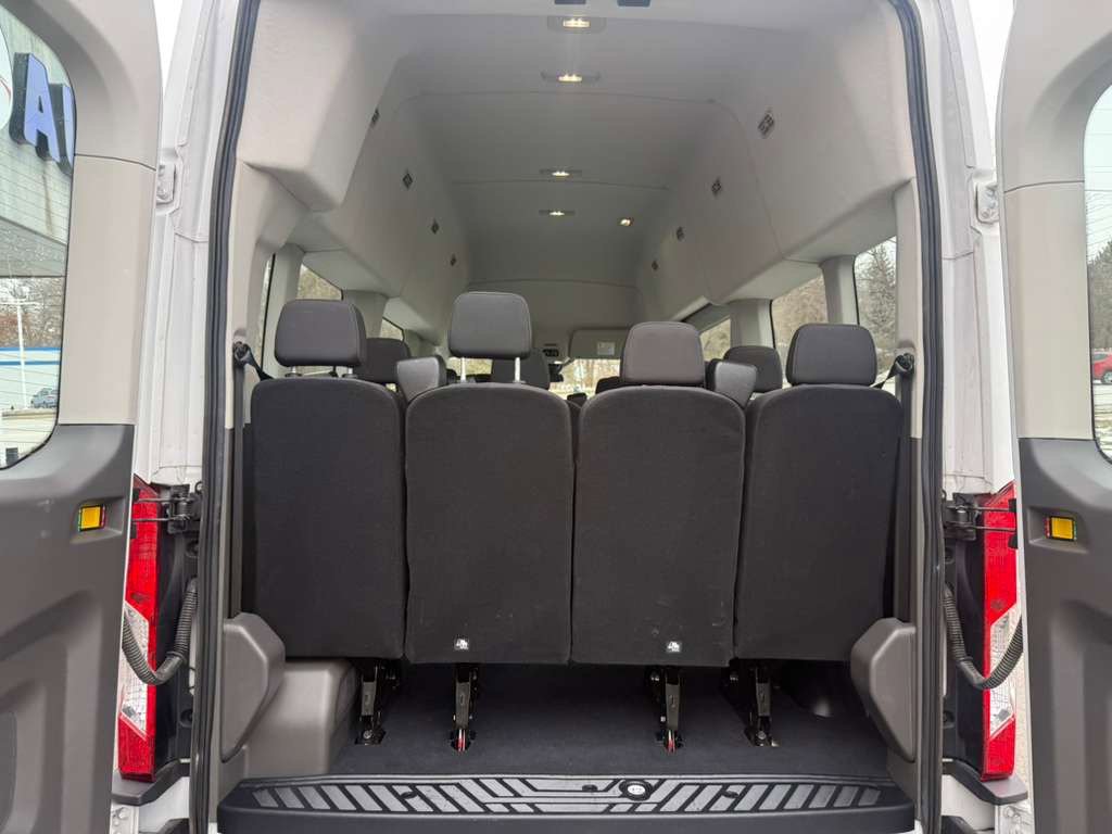 Used 2022 Ford Transit 350 XLT image 49