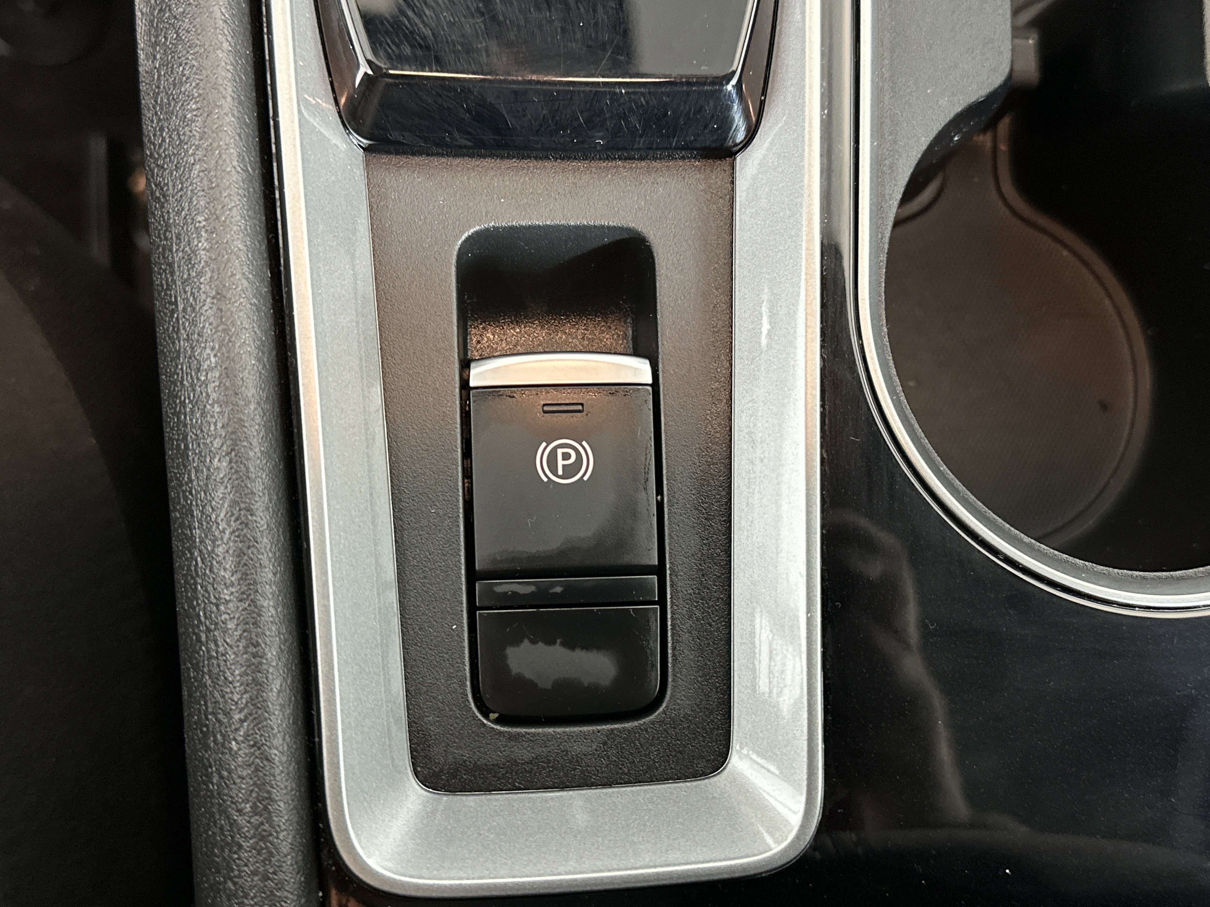 Used 2024 Nissan Altima 2.5 SV image 25