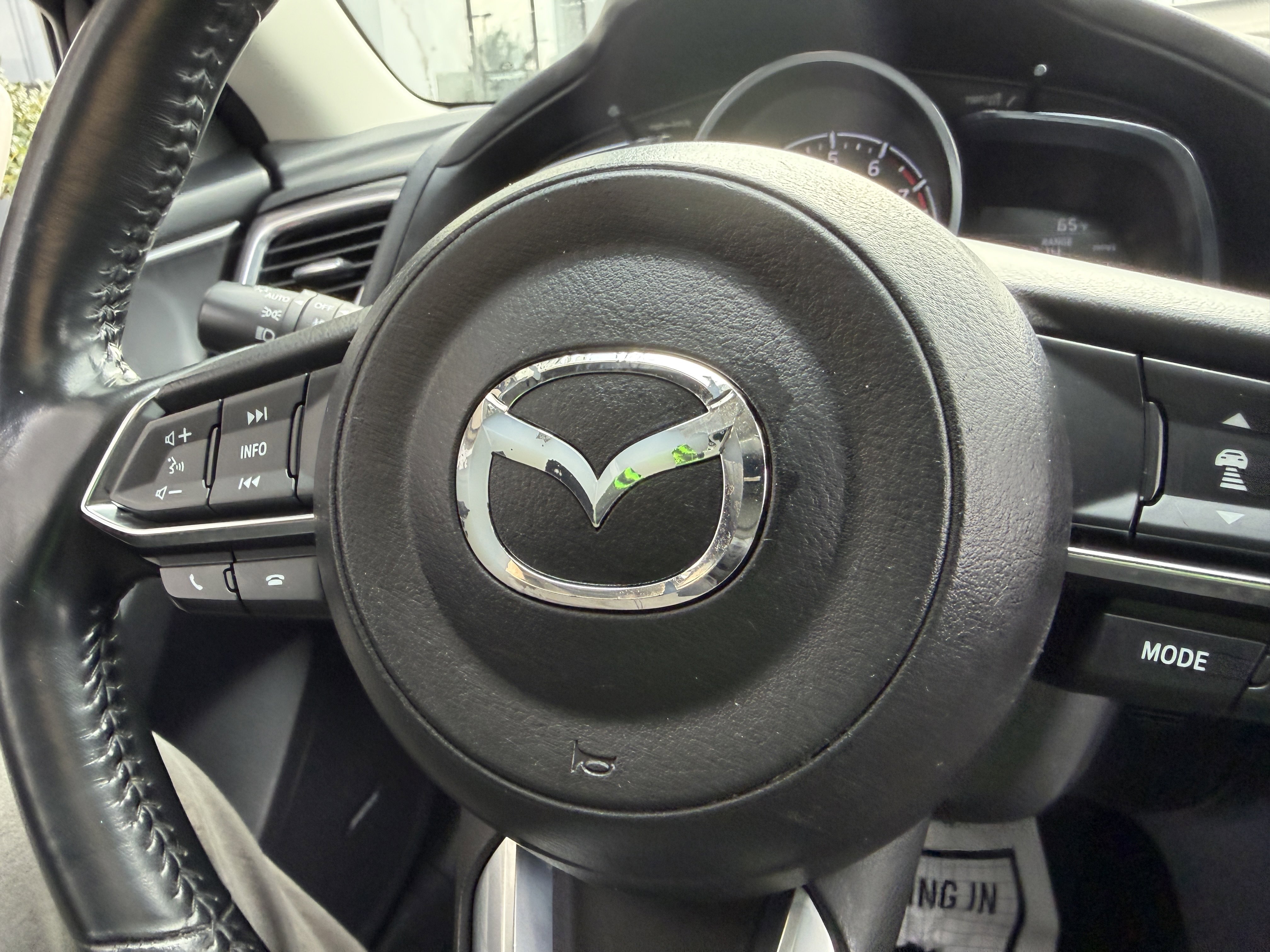 Used 2018 MAZDA MAZDA3 Grand Touring w/ Premium Equipment Package image 33