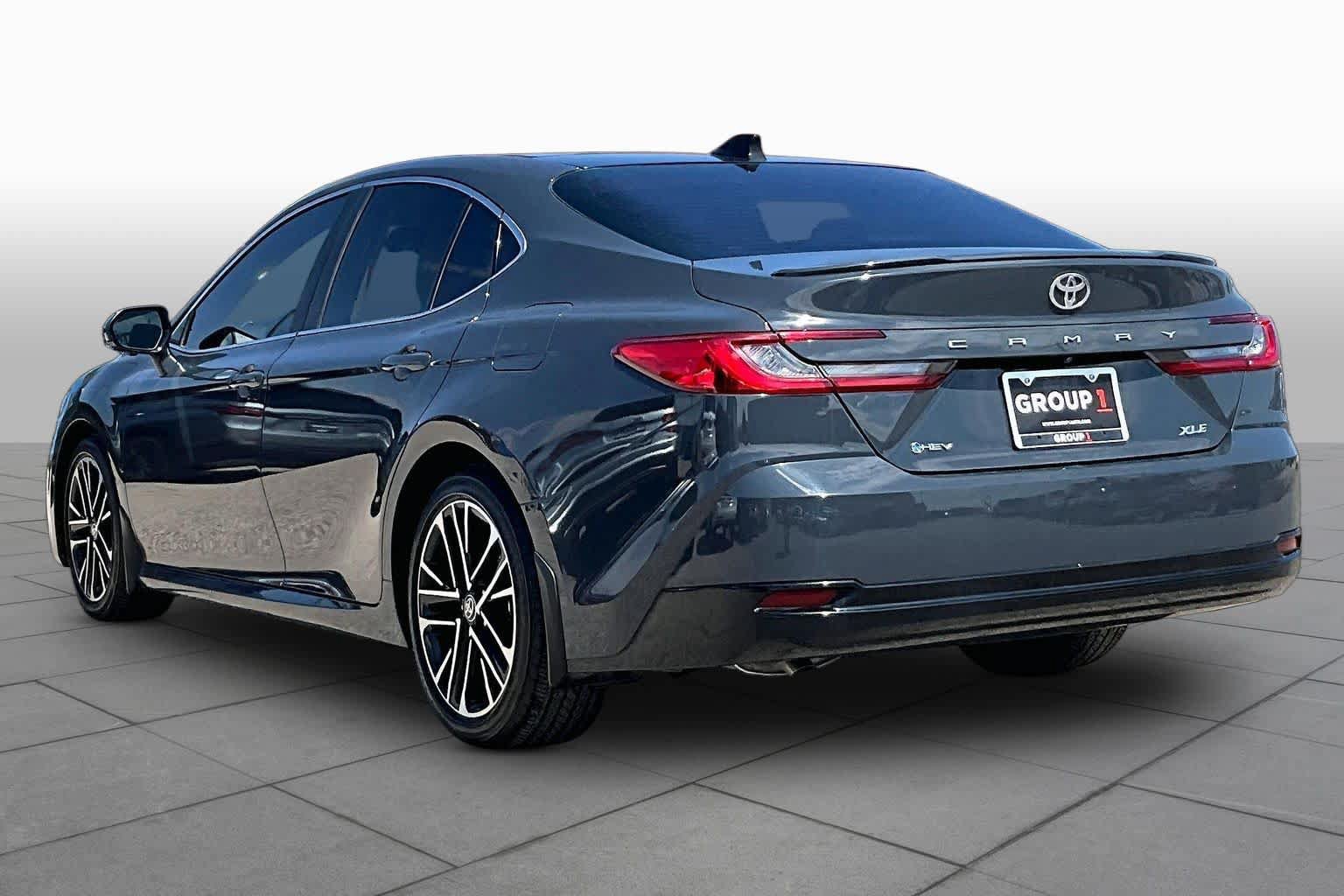 Used 2025 Toyota Camry XLE w/ Premium Plus Package FWD image 12