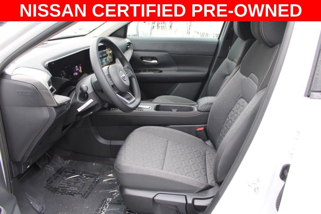 Certified 2025 Nissan Kicks SV image 16