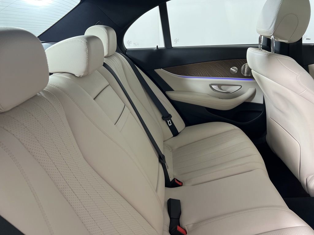 Used 2023 Mercedes-Benz E 350 4MATIC Sedan image 14