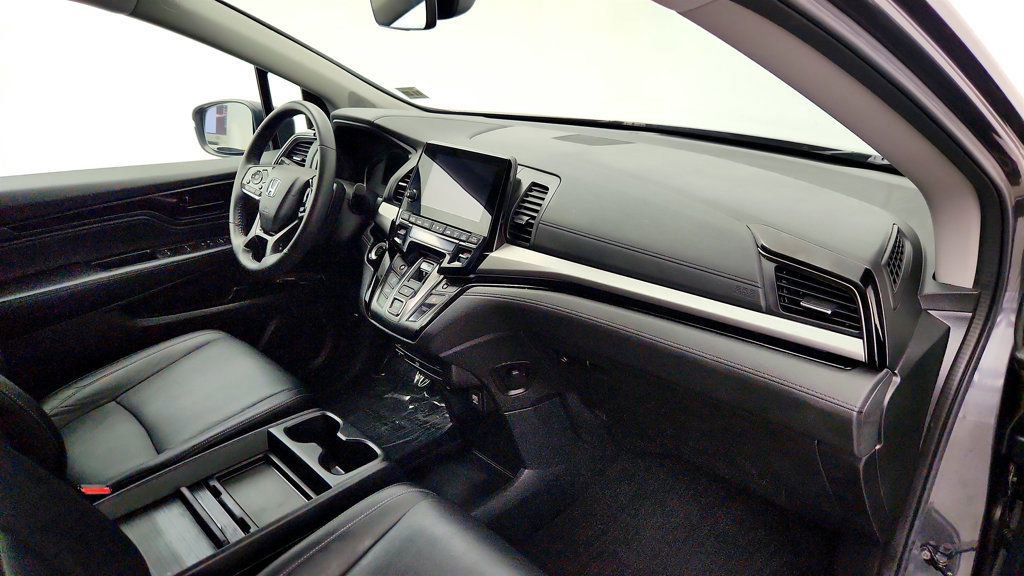 Used 2023 Honda Odyssey Touring image 28