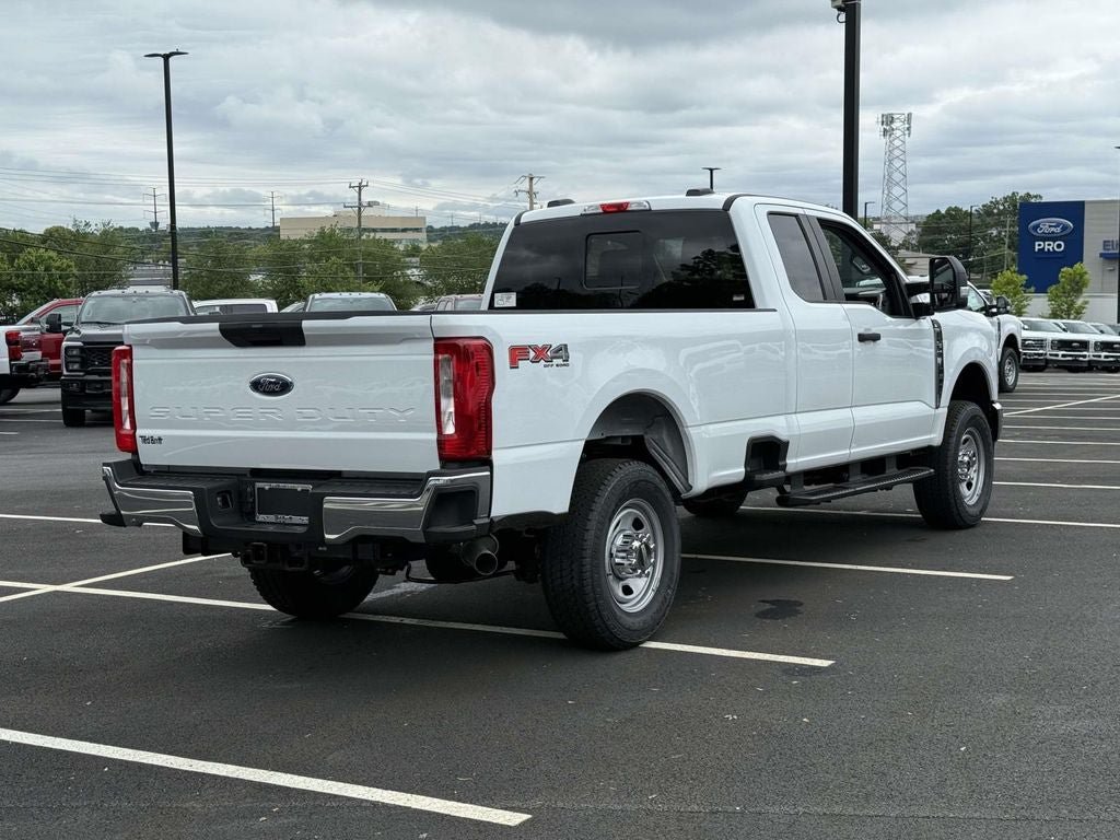 New 2026 Ford F350 XL w/ FX4 Off-Road Package AWD/4WD image 2
