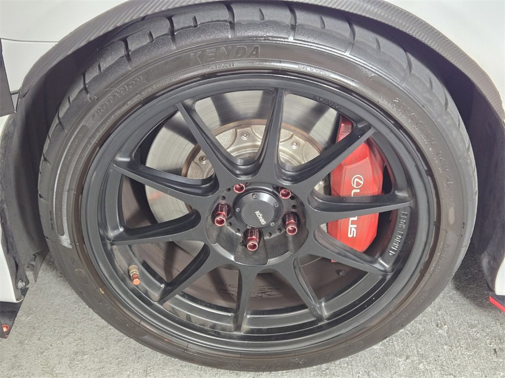 Used 2017 Lexus RC 200t F Sport image 11