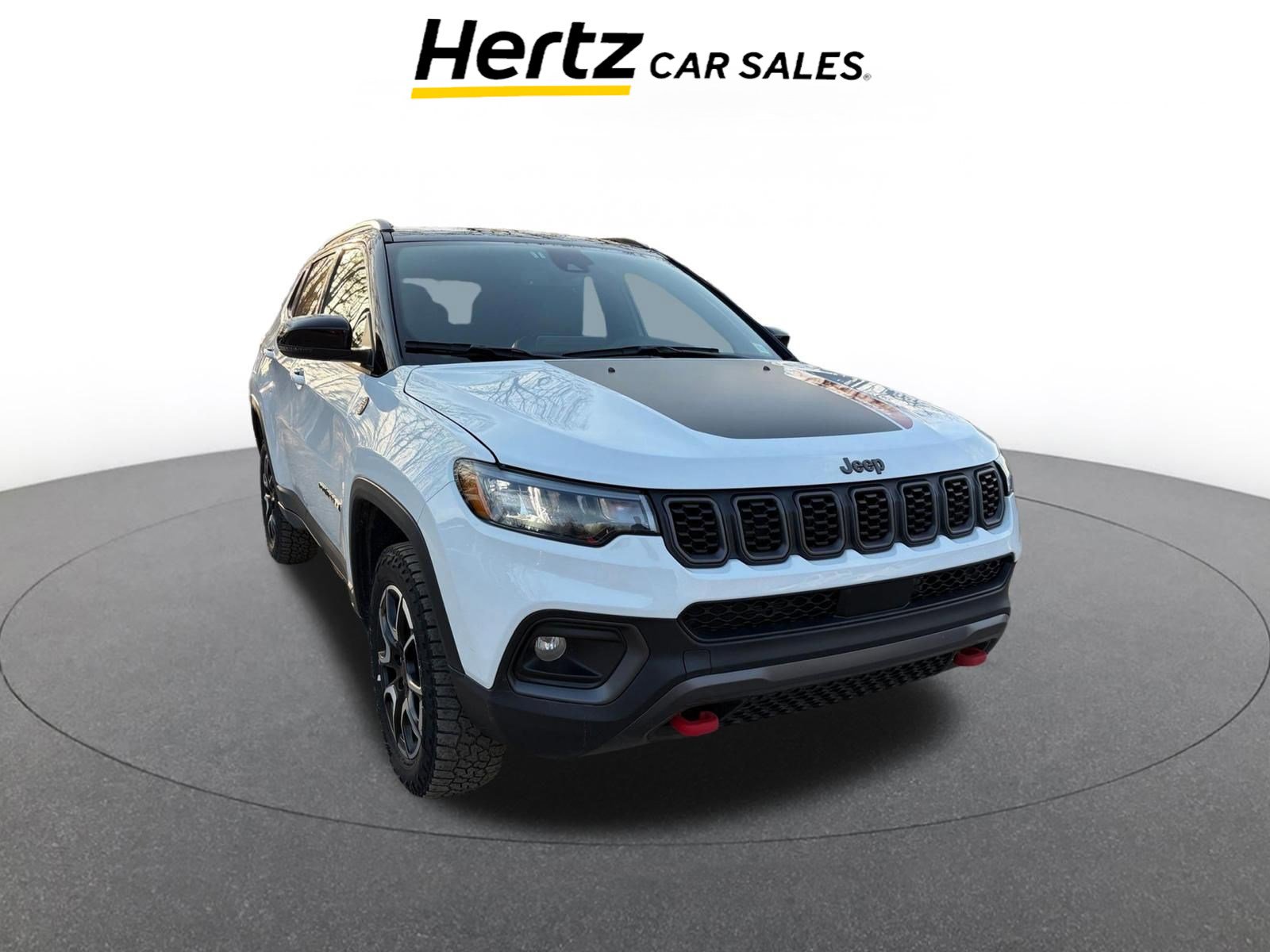 Used 2025 Jeep Compass Trailhawk image 1