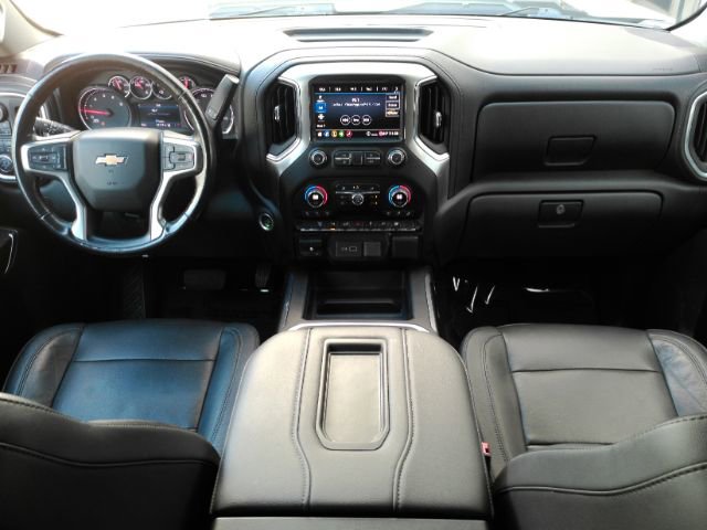 Used 2020 Chevrolet Silverado 3500 LTZ w/ LTZ Texas Edition image 3