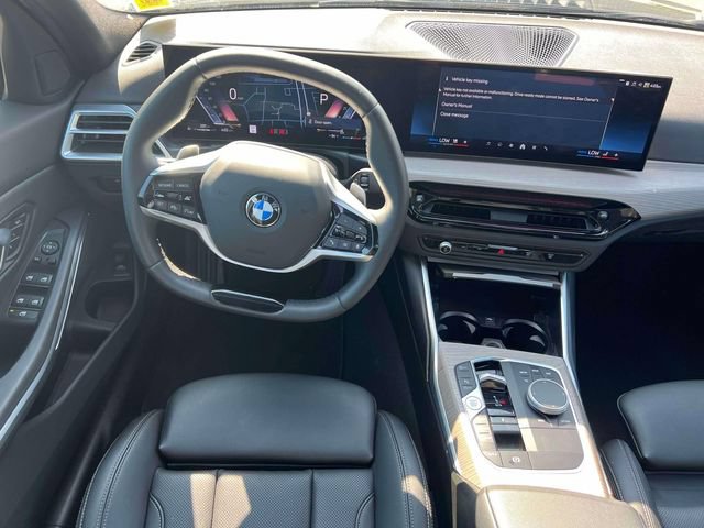 Used 2025 BMW 330i xDrive Sedan AWD/4WD image 19