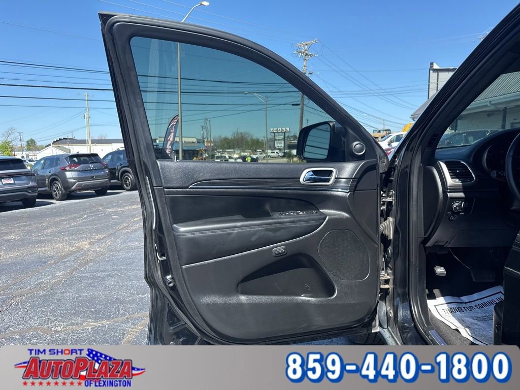 Used 2022 Jeep Grand Cherokee Limited image 14