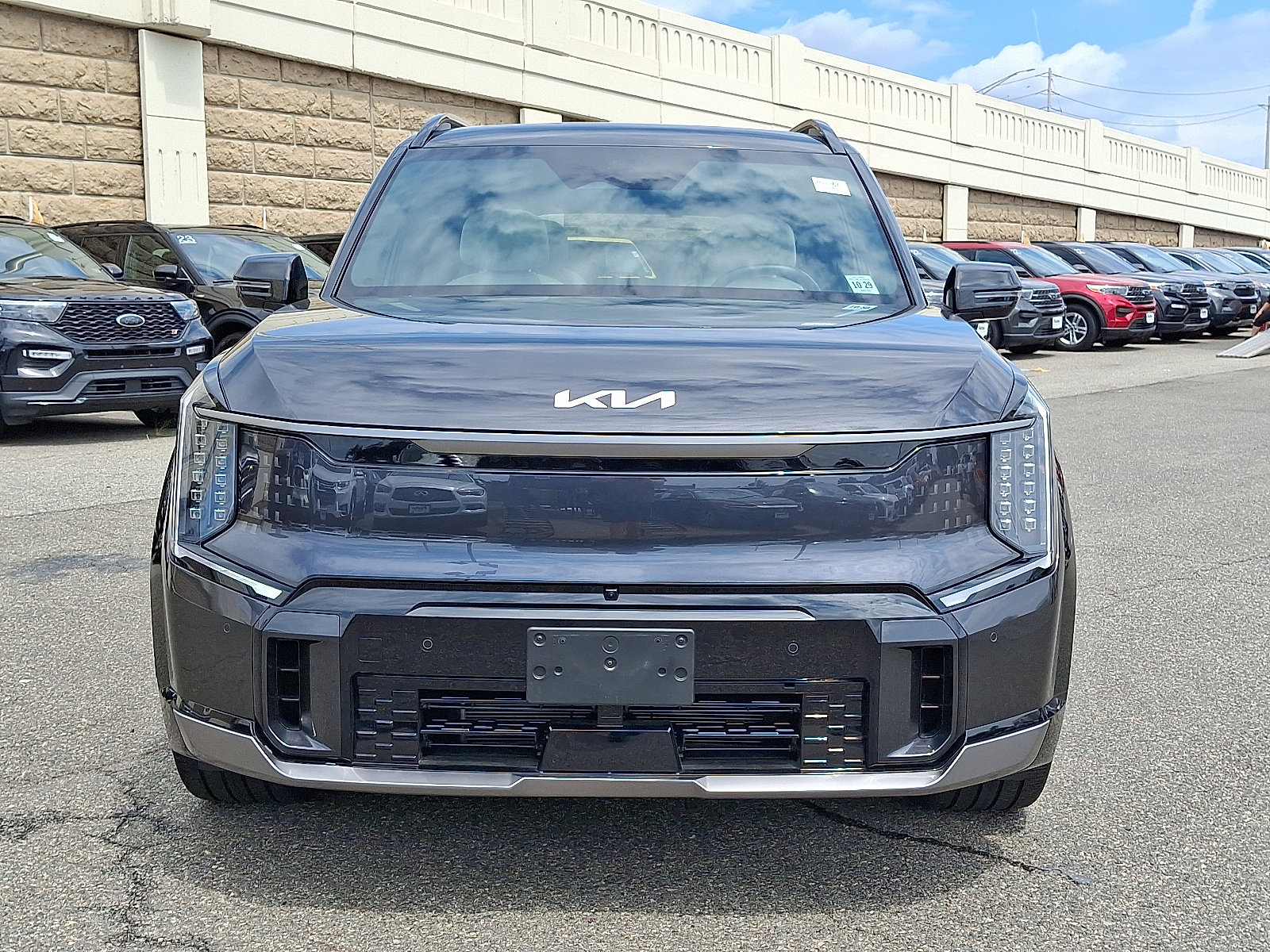 Used 2024 Kia EV9 GT-Line image 2