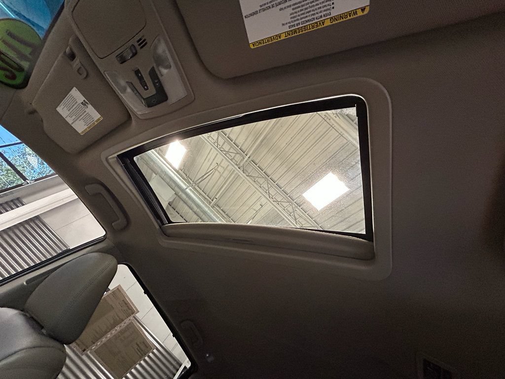 Used 2017 Toyota Sienna XLE w/ XLE Navigation Package FWD image 56