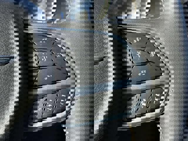 Used 2023 Chrysler Pacifica Touring-L image 22