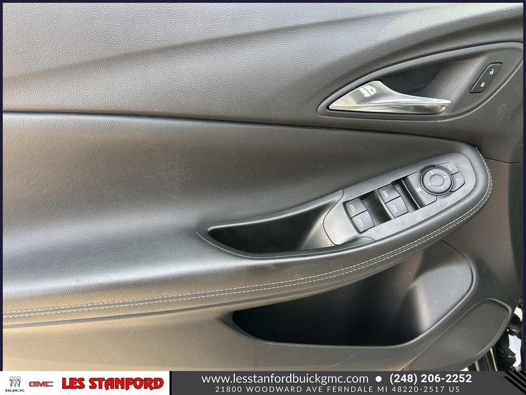 Used 2022 Buick Encore GX Preferred FWD image 16