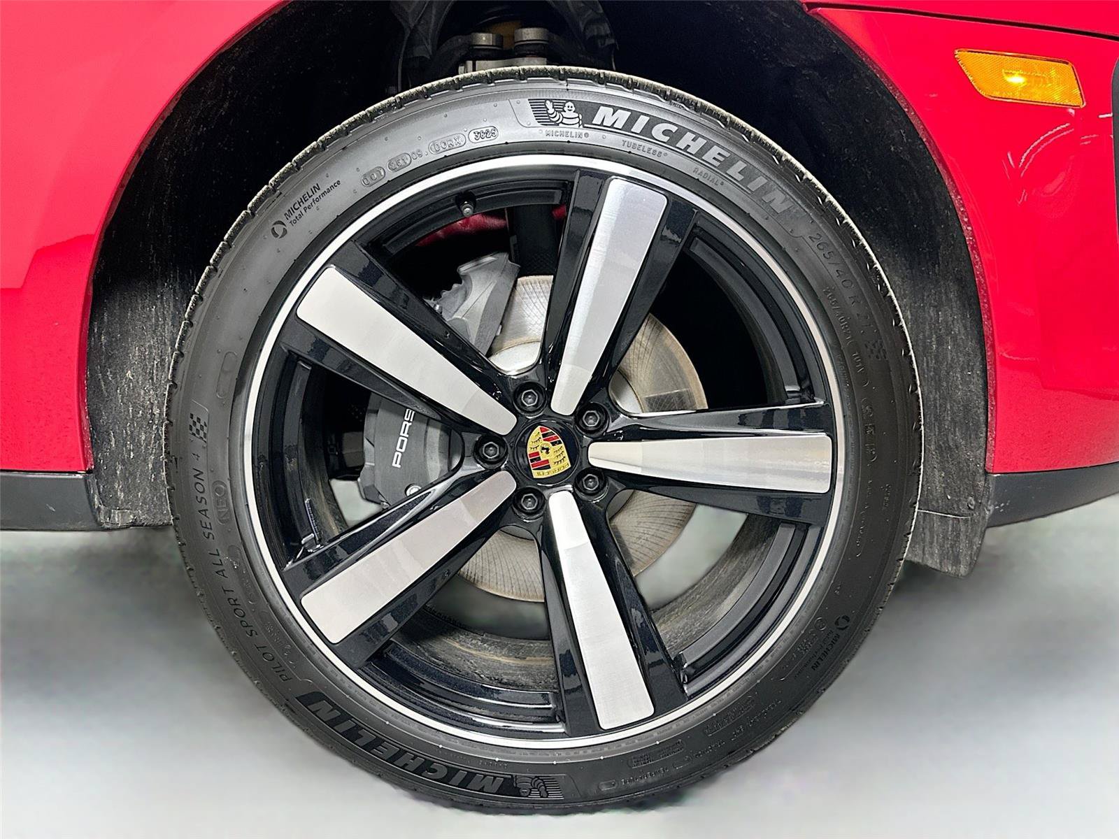 Certified 2026 Porsche Macan Turbo AWD/4WD image 14