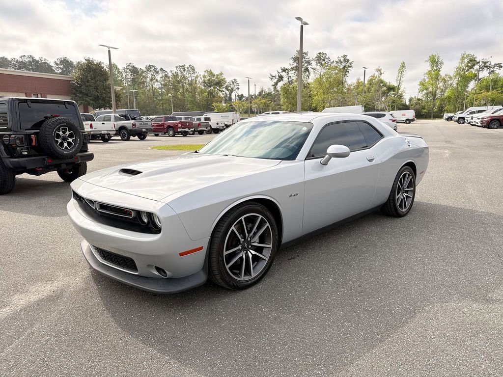 Used 2023 Dodge Challenger R/T RWD image 7