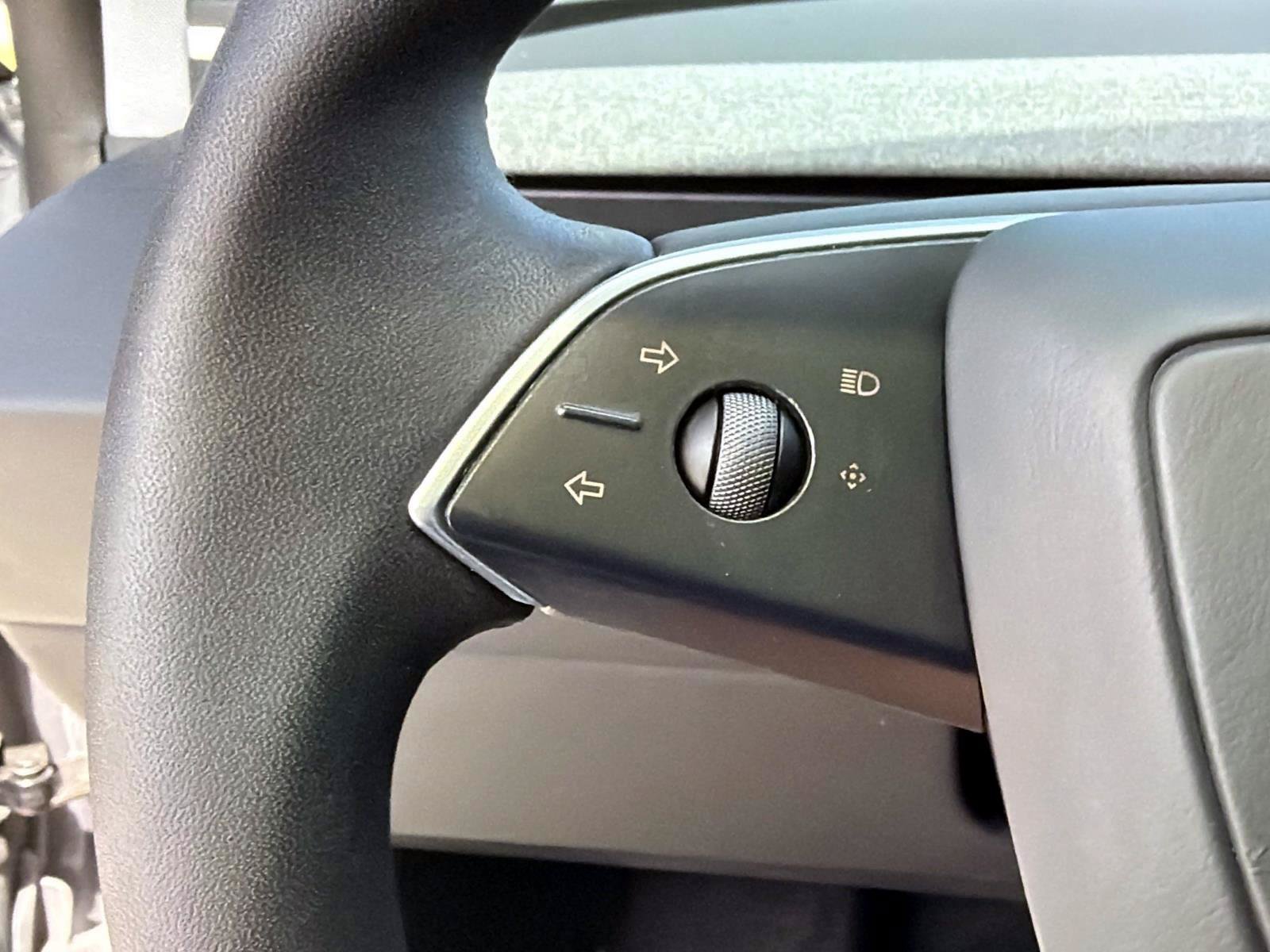 Used 2025 Tesla Model 3 Long Range AWD/4WD image 26