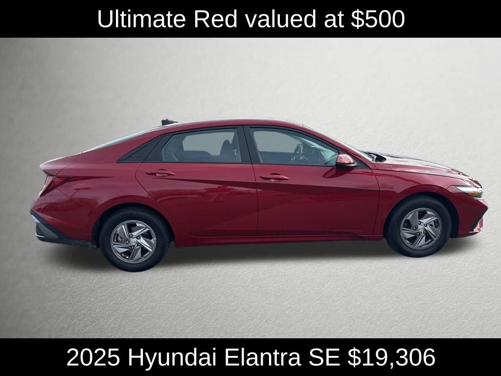 Used 2025 Hyundai Elantra SE image 2