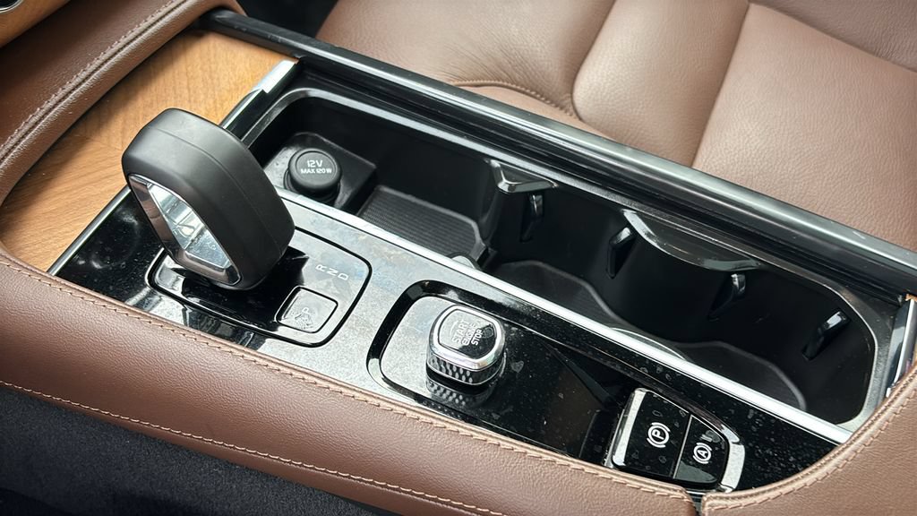 Certified 2023 Volvo XC90 B6 Plus w/ Protection Package AWD/4WD image 21