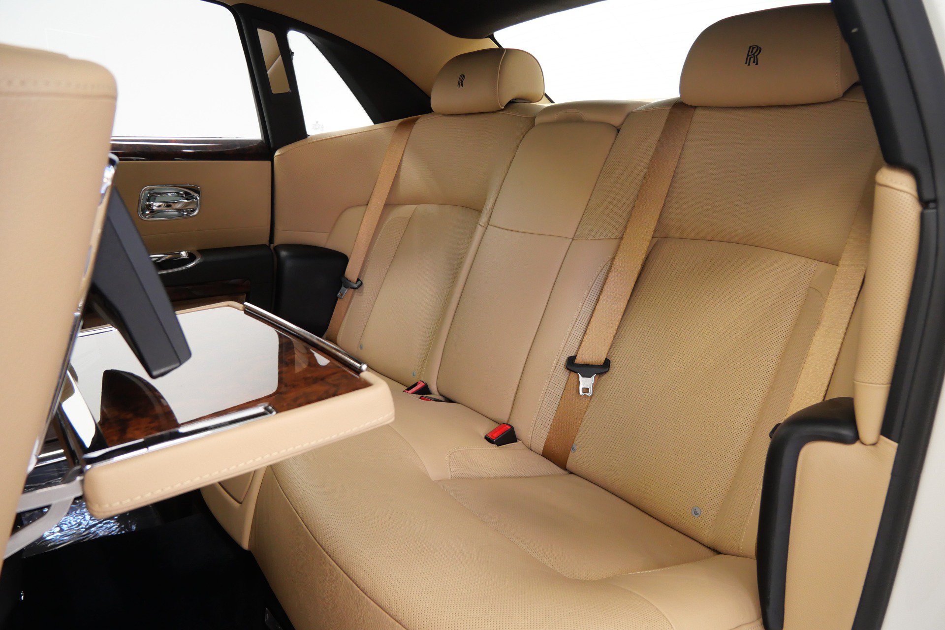 Used 2013 Rolls-Royce Ghost RWD image 16