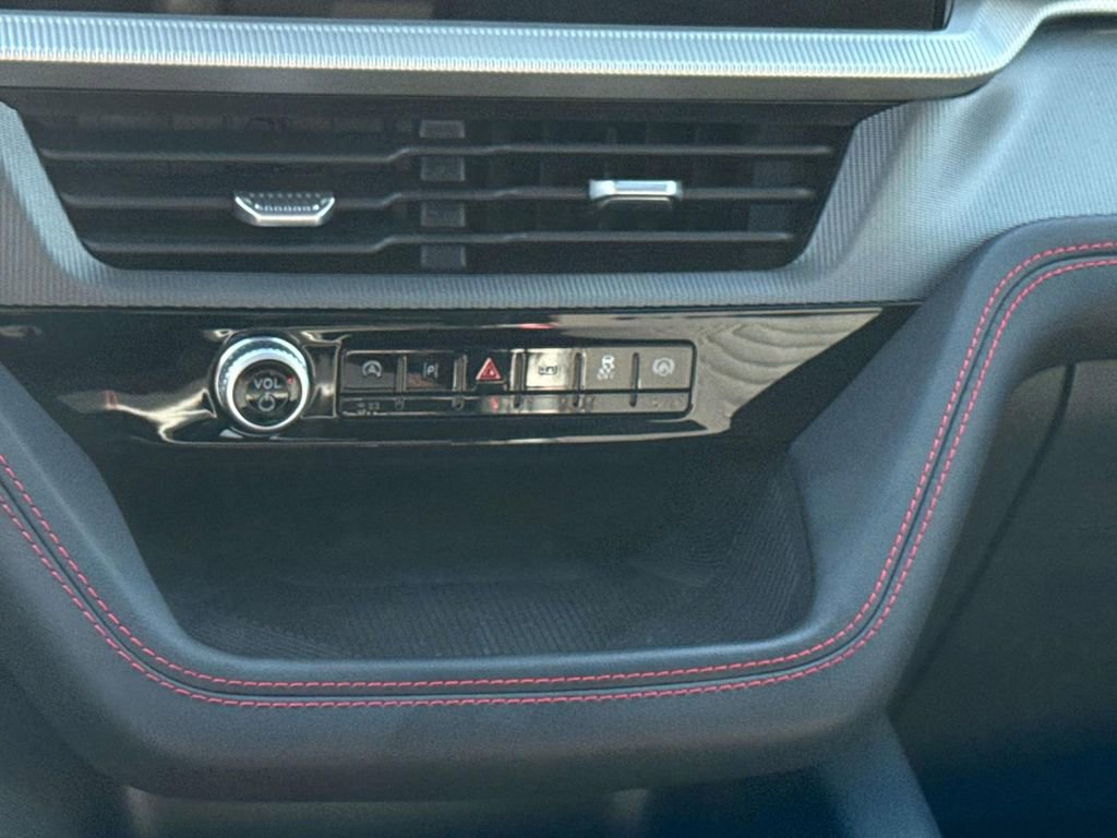 Certified 2026 Ford Explorer ST-Line w/ ST-Line Street Pack image 21