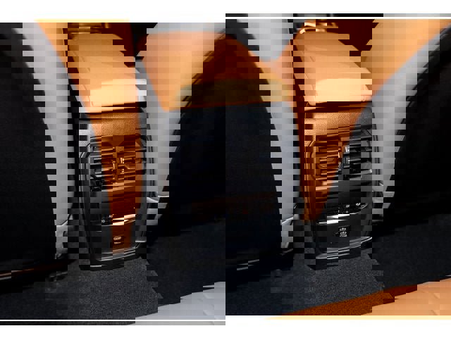 New 2026 BMW 330i xDrive Sedan w/ Premium Package image 76