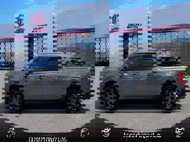 Used 2024 Ford Maverick XLT w/ XLT Luxury Package image 2