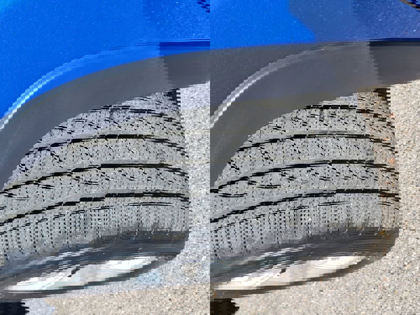 Used 2025 Jeep Compass Sport image 10