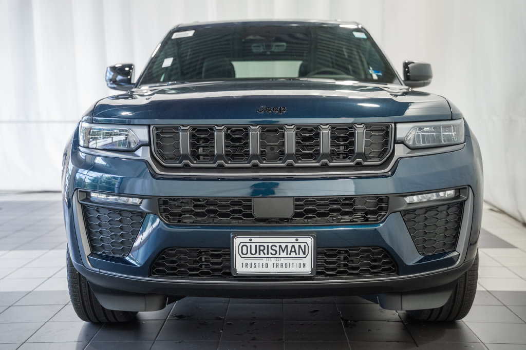 New 2026 Jeep Grand Cherokee Limited w/ Limited Altitude Package AWD/4WD image 2