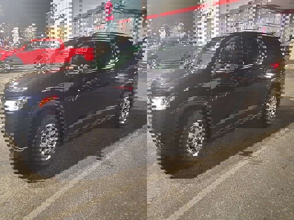 Used 2021 Chevrolet Traverse LT w/ LPO, Cargo Package