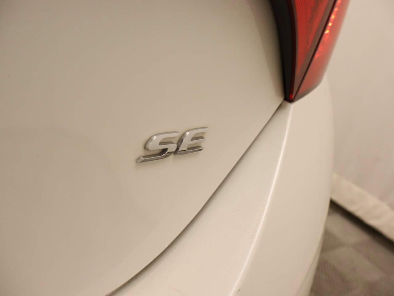 Used 2017 Toyota Corolla SE w/ Carpet Mat Package (TMS) image 19