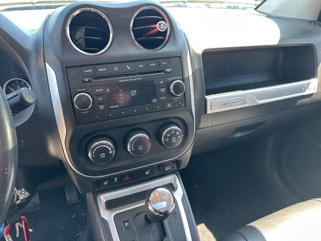Used 2015 Jeep Compass High Altitude image 13