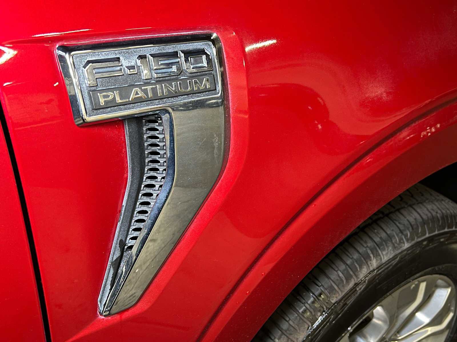 Used 2022 Ford F150 Platinum w/ Trailer Tow Package image 10