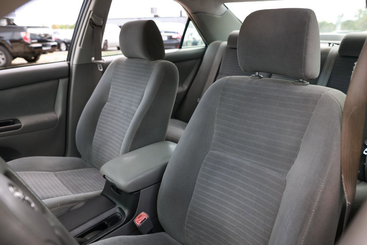 Used 2005 Toyota Camry SE FWD image 6