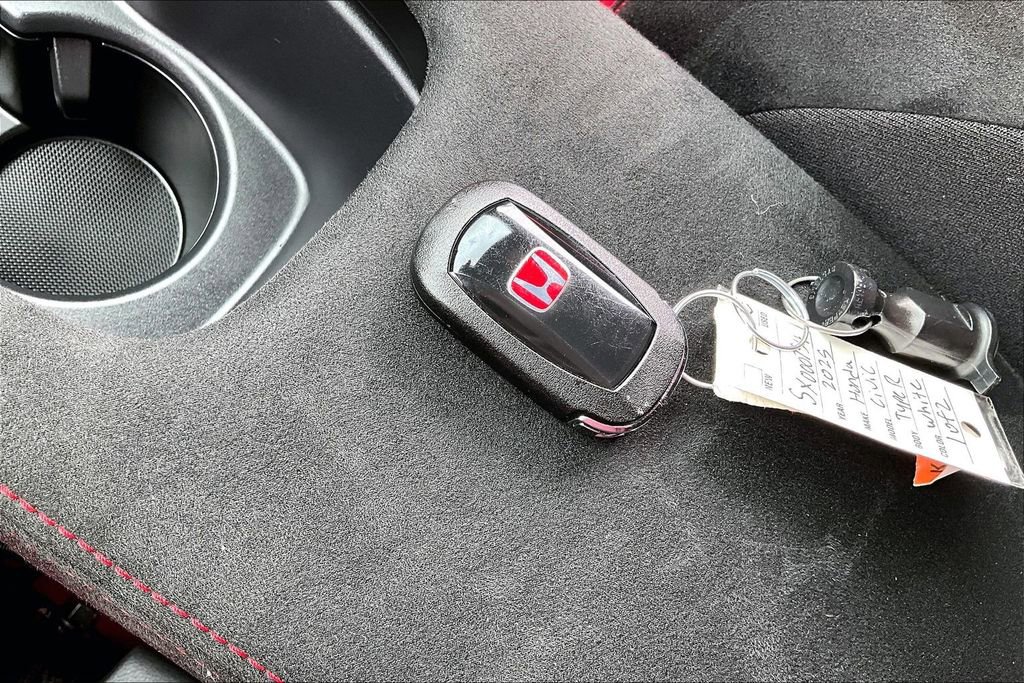 Used 2025 Honda Civic Type R image 14