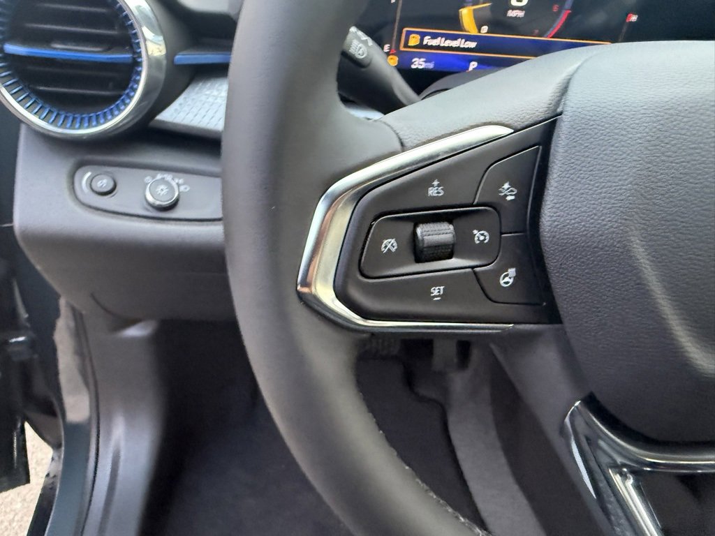 New 2026 Chevrolet Trax LT w/ Sunroof Package image 23