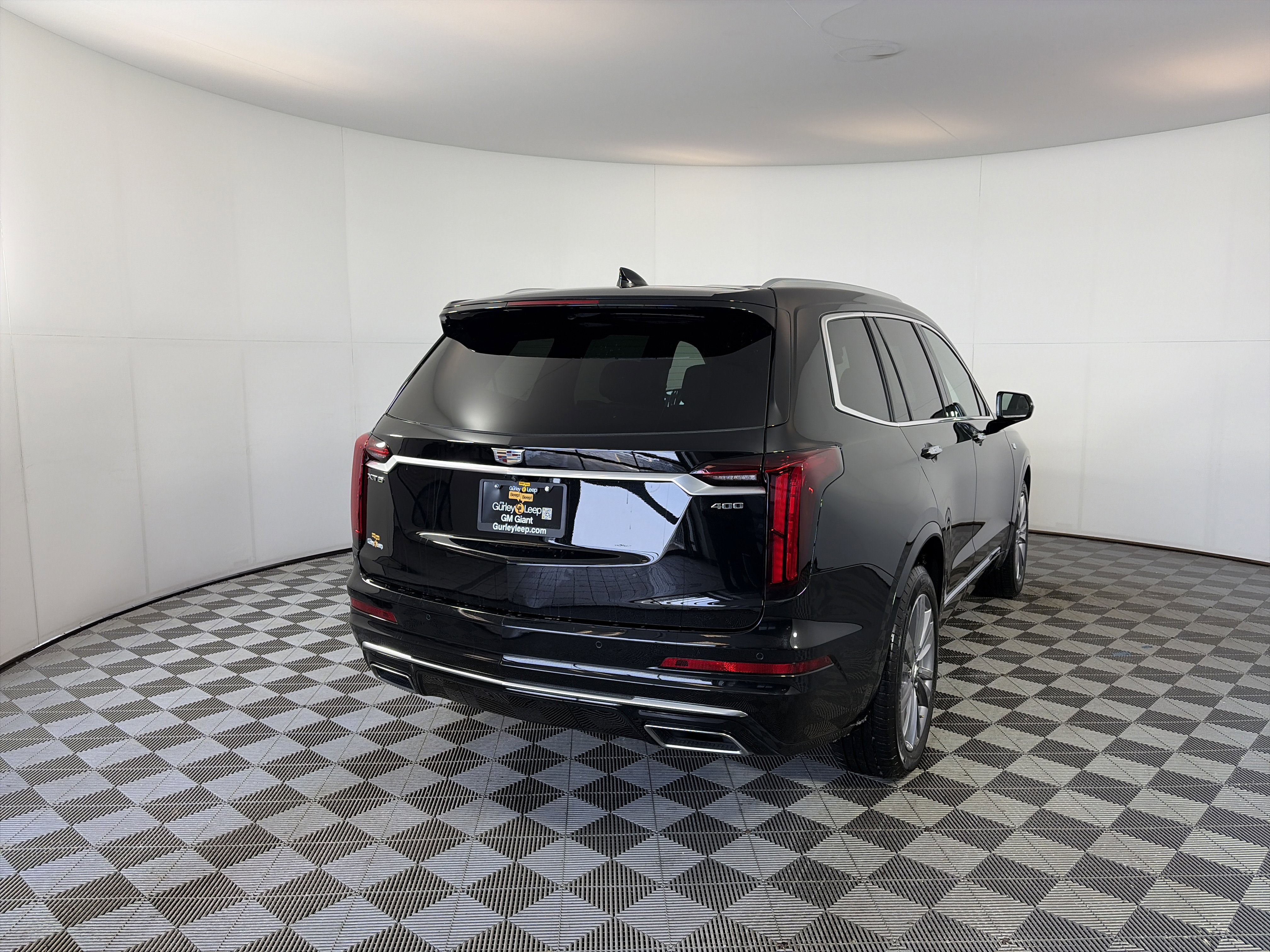Certified 2024 Cadillac XT6 Premium Luxury w/ LPO, Floor Liner Package image 10