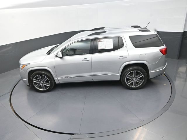 Used 2017 GMC Acadia Denali image 14