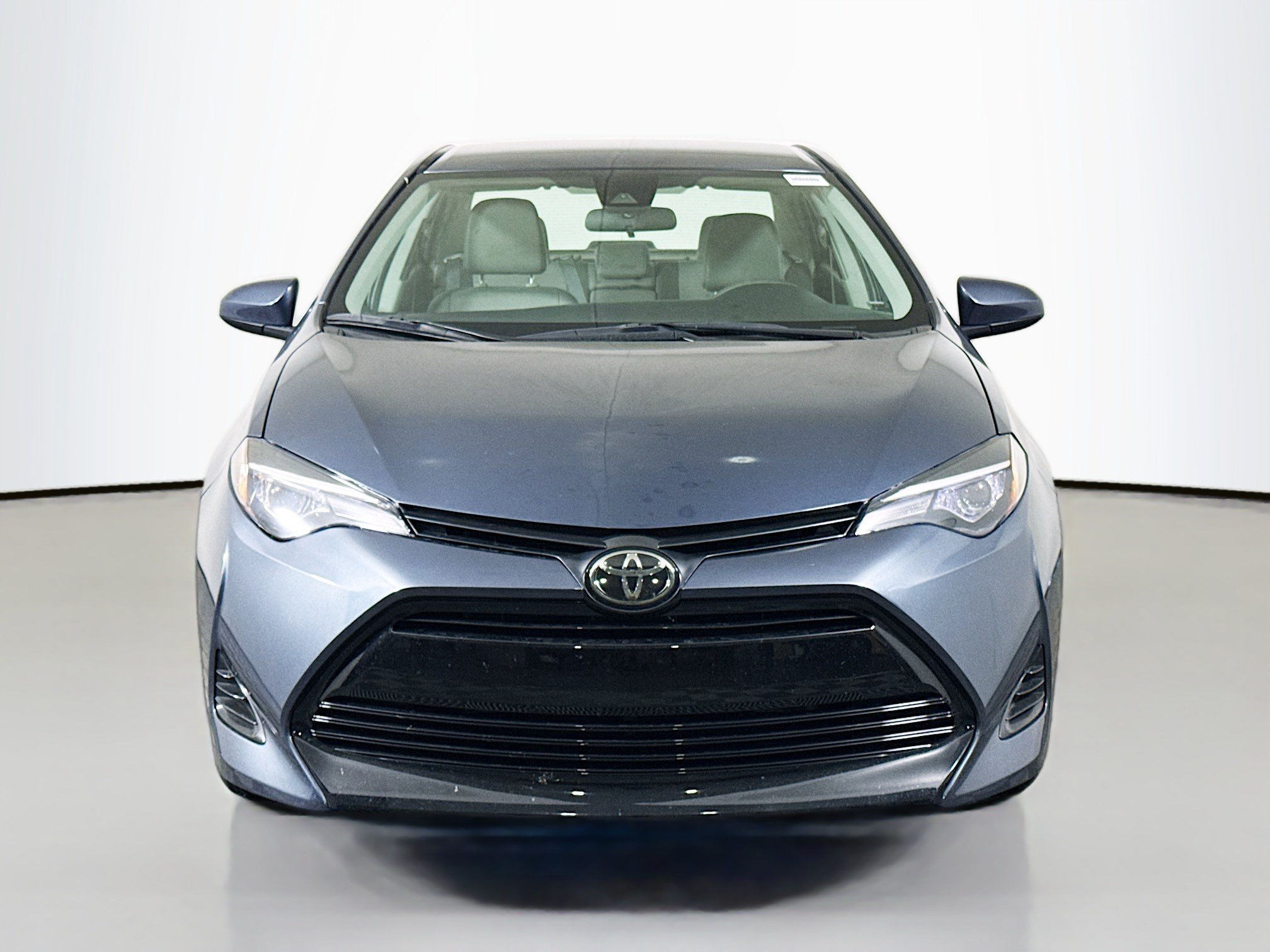 Used 2019 Toyota Corolla LE FWD image 2