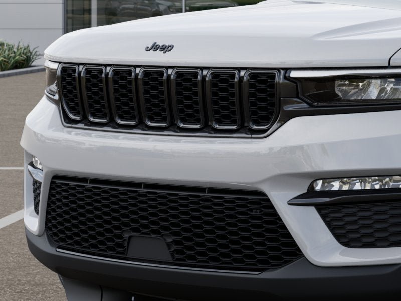 New 2025 Jeep Grand Cherokee Limited w/ Trailer Tow Package image 38