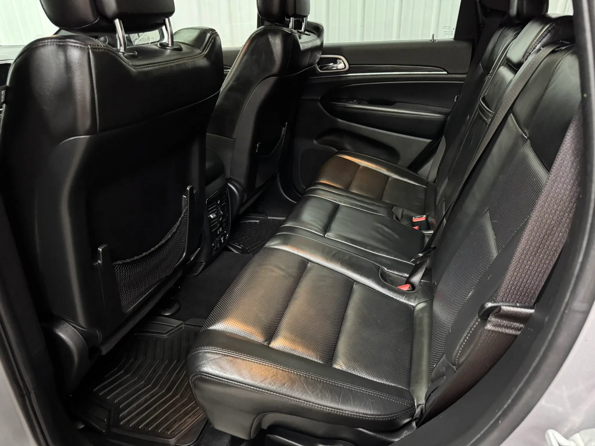 Used 2020 Jeep Grand Cherokee Limited w/ Luxury Group II AWD/4WD image 11