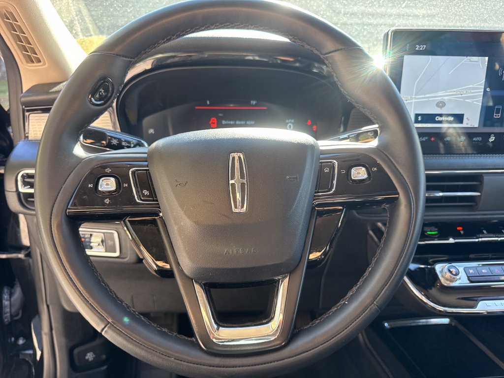 Used 2023 Lincoln Corsair AWD image 18